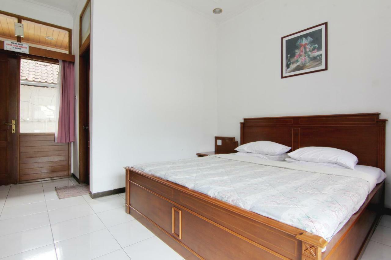 Villa Enggal Lembang Exterior foto
